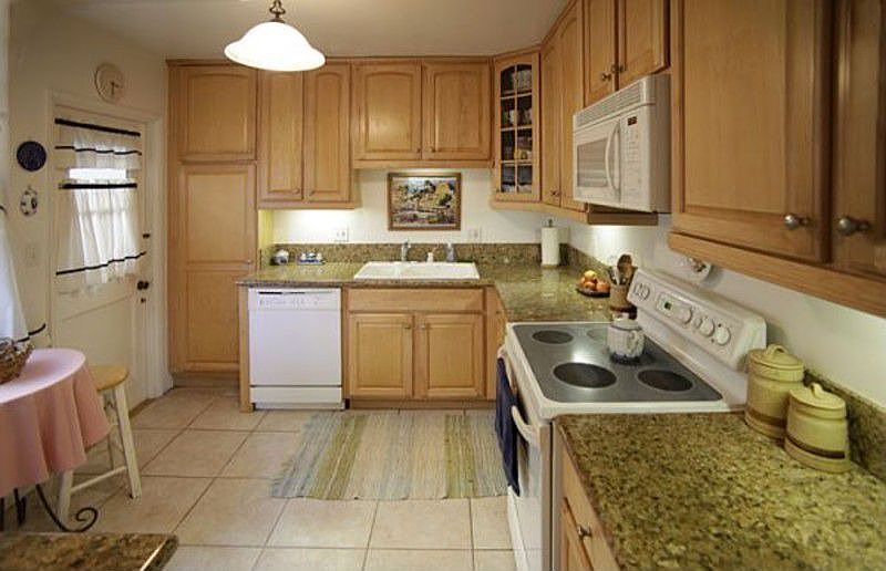 2nd image of 2623 State St APT M2