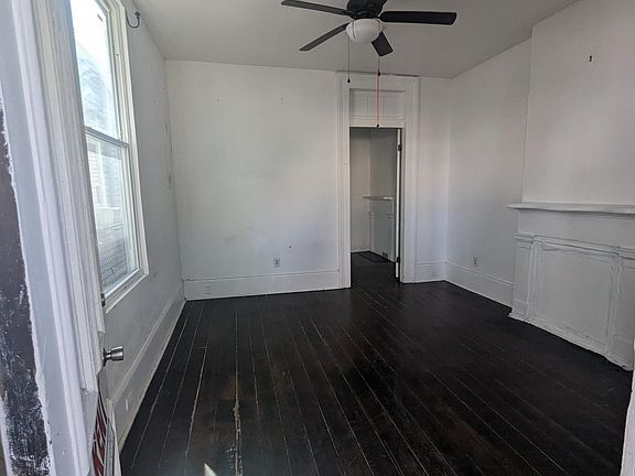 3rd image of 1812 Washington Ave