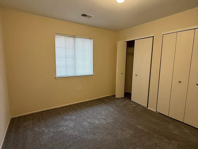 1257 Oxford Manor Ct #1 — Photo 9