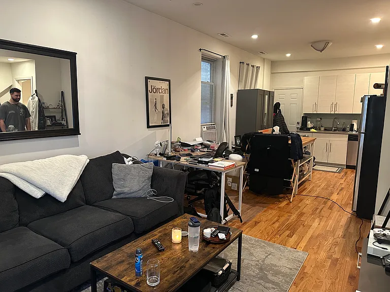 1516 N Greenview Ave #1F — Photo 3