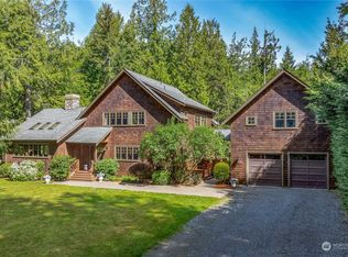 11315 Blue Heron Ln NE, Bainbridge Island, WA