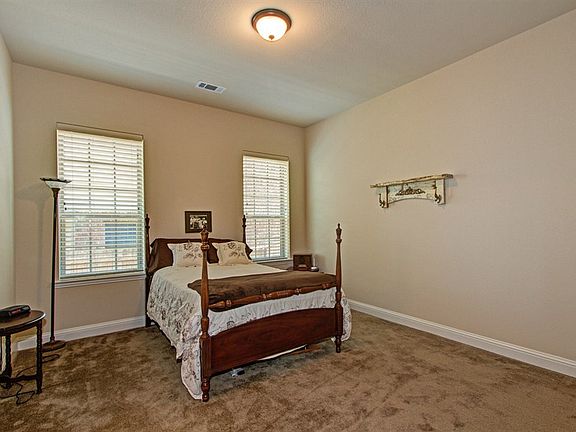 5th image of 7711 Keith Ln