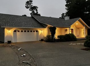 87872 Limpit Ln, Florence, OR 97439