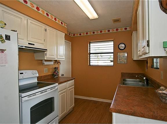 5th image of 16635 Trinidad Way