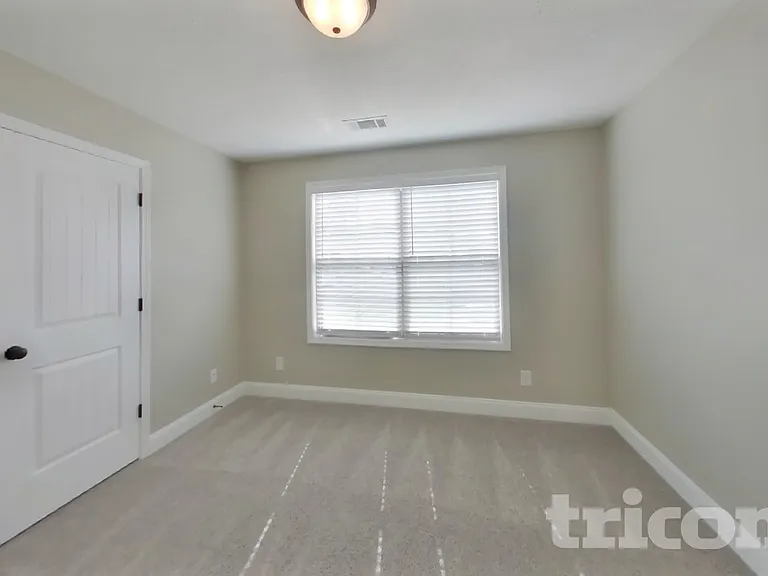 1059 Spicer Dr — Photo 11