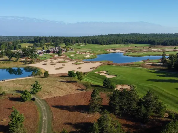 121 Aberdeen Cir, Roscommon, MI 48653