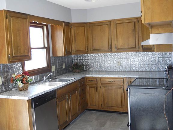 4th image of 1011 W Summey Ave