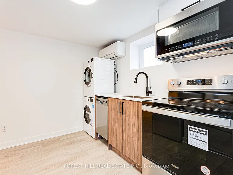 50 William Cragg Dr #C — Photo 3