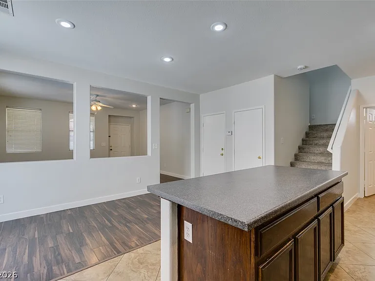 6779 Windingwood St — Photo 21