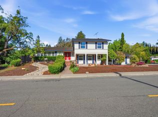 1276 Larch Ave, Moraga, CA 94556