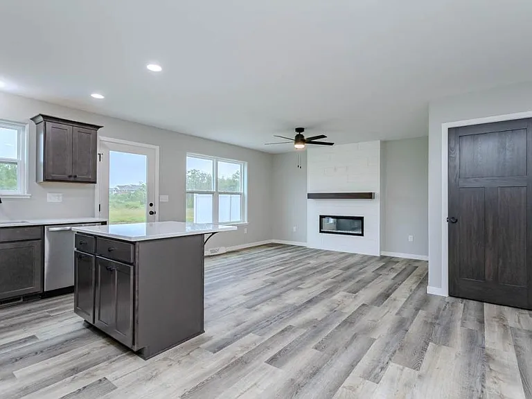 3506 Green Pastures Ln — Photo 8