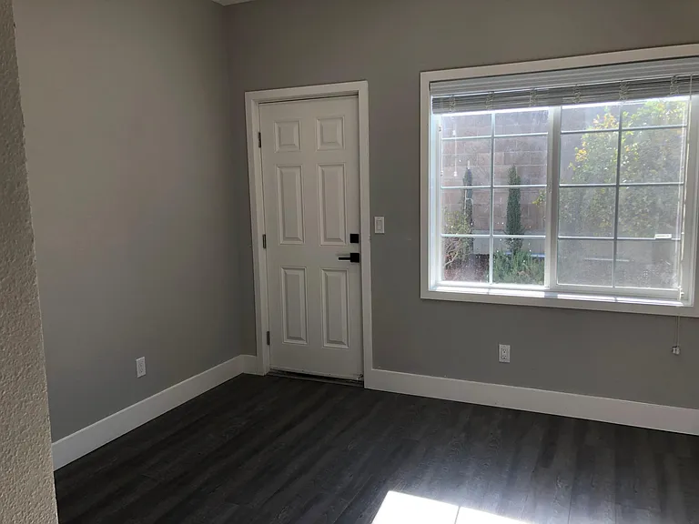 1053 Blazingwood Dr — Photo 19