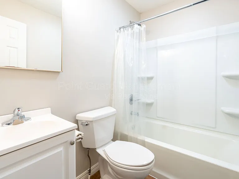 547 N Custer St — Photo 15