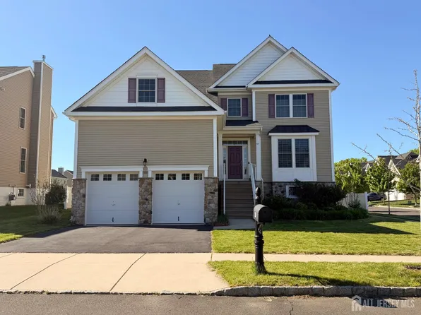 47 Thomas Dr, Robbinsville, NJ 08691