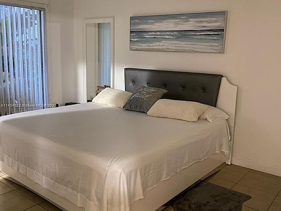 5th image of 1801 S Treasure Dr APT 108