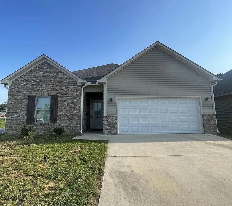 220 County Road 1701