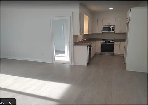 10 Franklin Ave #7 Photo 1