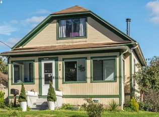 970 N 10th St, Coos Bay, OR