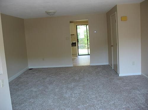 2nd image of 422 Farrwood Dr
