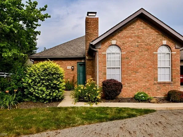 3633 Barrington Pl NW, Canton, OH 44708