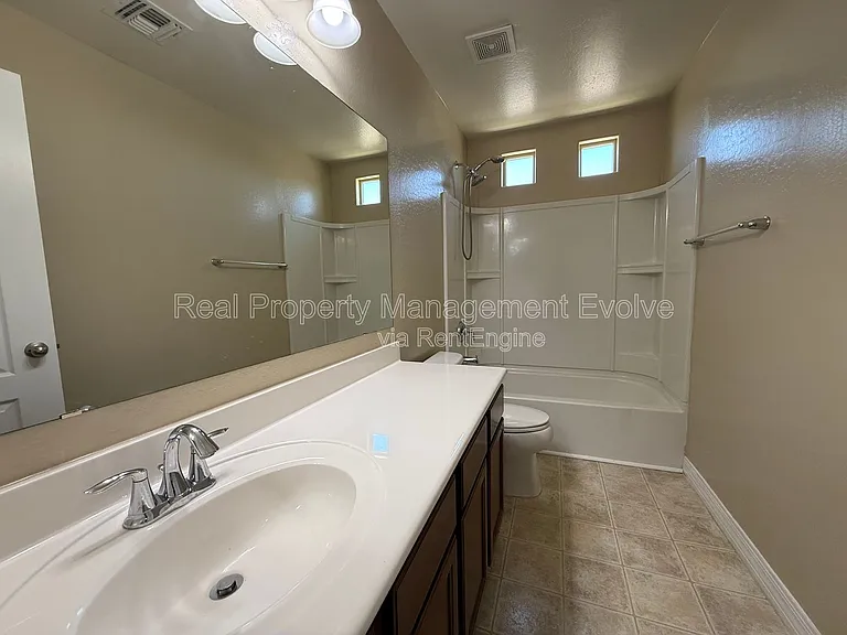 9020 W Nicolet Ave — Photo 26