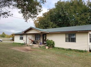 710 N Railroad St, Marlow, OK 73055