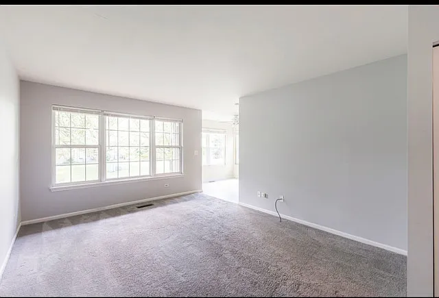 2 bed, 1025 sqft, $1,925 — Photo 2