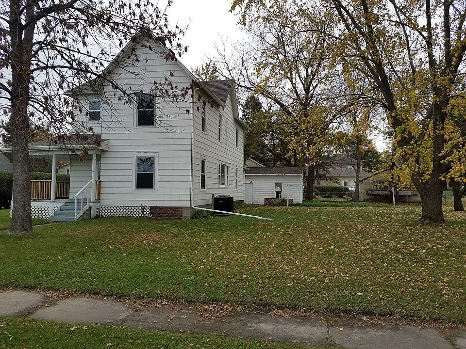 House and Lawn facing School