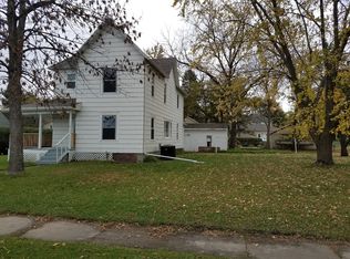 789 10th St, Nevada, IA 50201