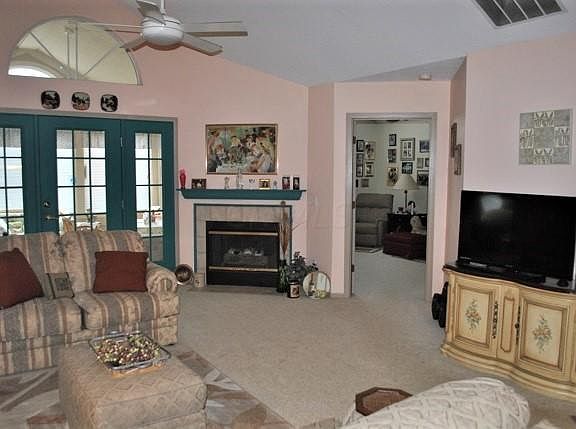 4th image of 100 Green Ln