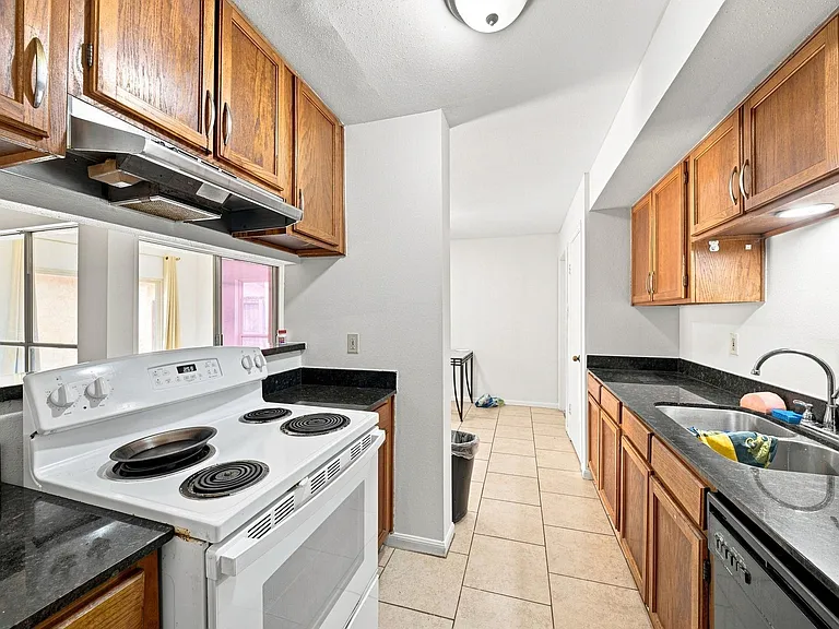 12522 Autumn Leaf Ln — Photo 9