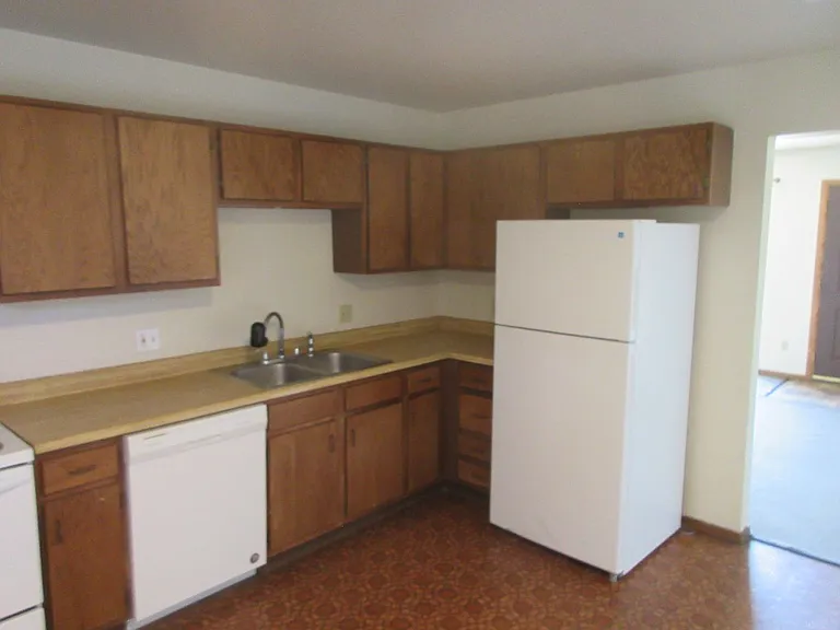 1433 Eagles Nest Cir #A — Photo 7