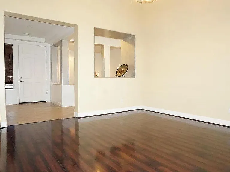 1354 Sabatina St — Photo 11