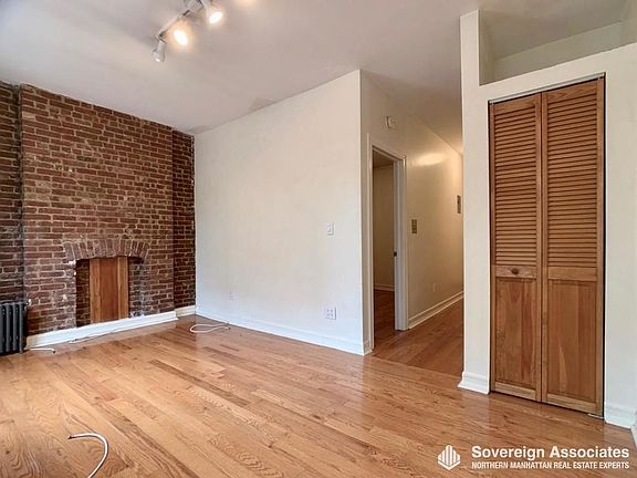 2nd image of 3133 Broadway APT 8