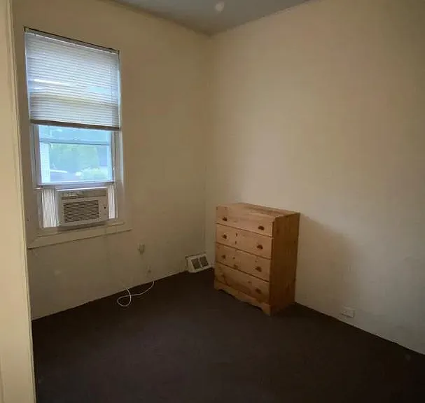 Unit Photo