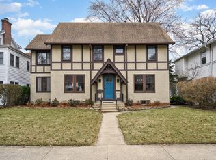 802 Clinton Pl, Evanston, IL 60201