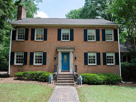 2nd image of 1104 Wilkins Dr