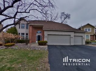 4005 Deerwood Trl, Eagan, MN 55122