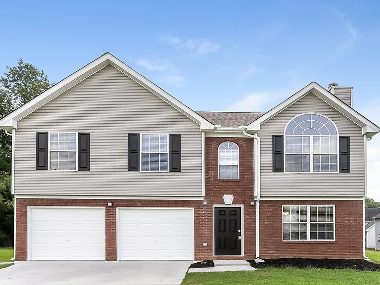 1413 Cater Ct — Photo 1