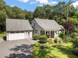 121 Howland Rd, Lakeville, MA 02347