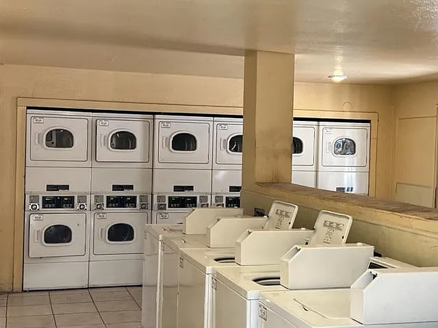 Canyon Pointe — Photo 12