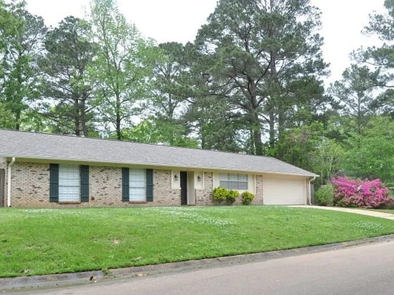 31 Pebble Hill Dr — Photo 5