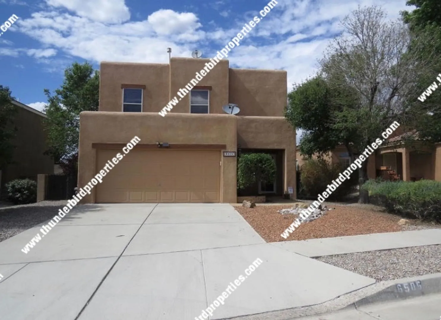 Great NE Heights home — Photo 1