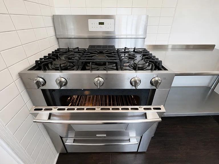 CHROME CHEF STOVE