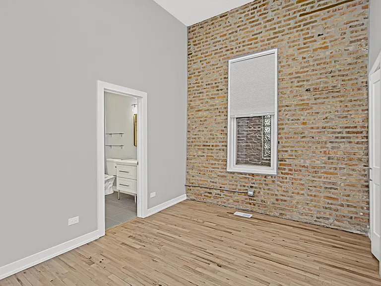 1859 N Washtenaw Ave #1 — Photo 7