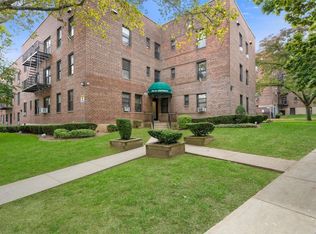 52-02 39th Ave APT 2B, Queens, NY 11377