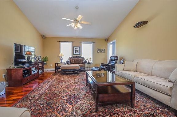5th image of 158 Alfalfa Ln