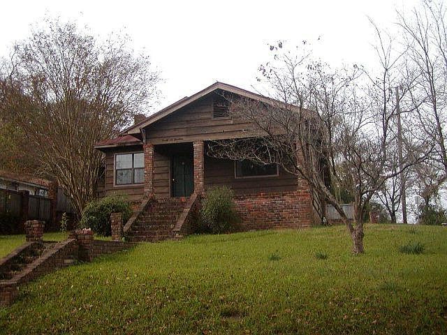 2nd image of 2614 Togo St