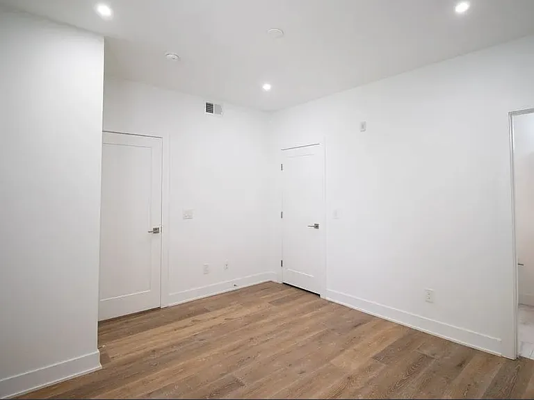 1740 N 22nd St #8 — Photo 13