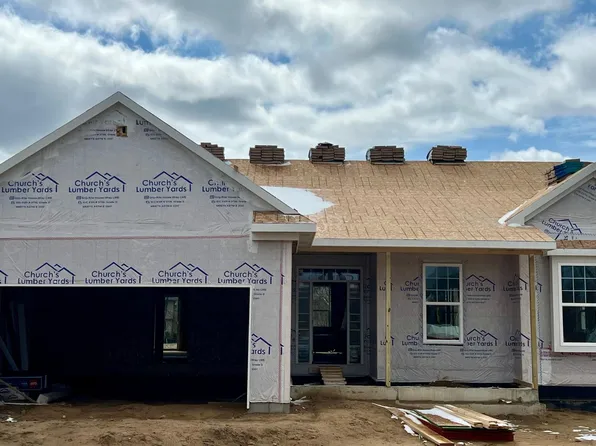 916 Preserve Ln, White Lake, MI 48386